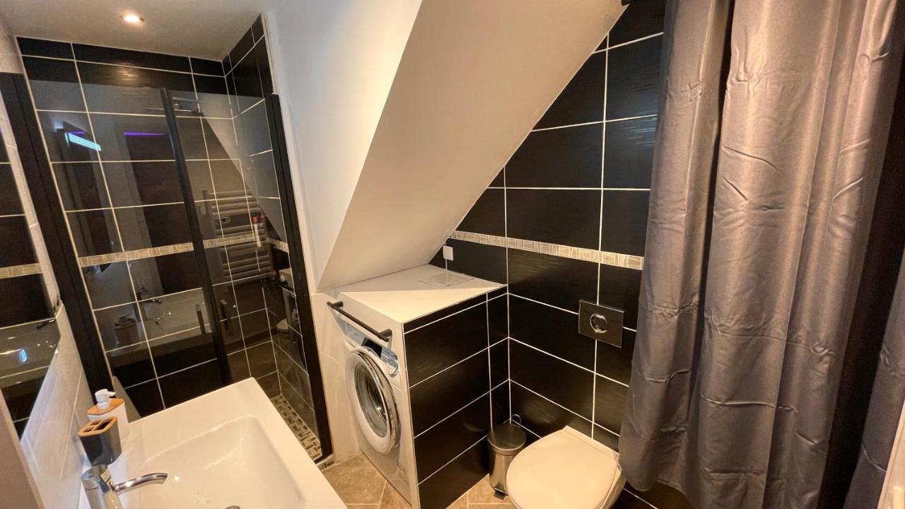 Mille Et Une Nuit, Appartement Classe 3 Etoiles En Rdc Avec Exterieur Et Parking Dole Eksteriør billede